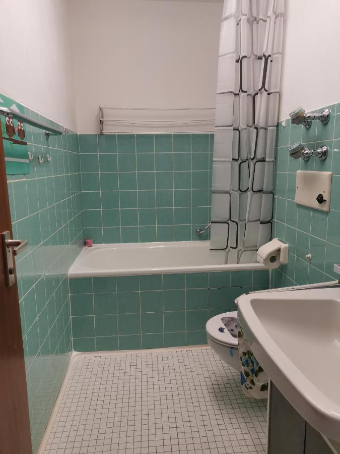 Ferienwohnung Schoene Wohnung 2D-Gebaeude Mit Mini-Garten Schönwalde Esterno foto