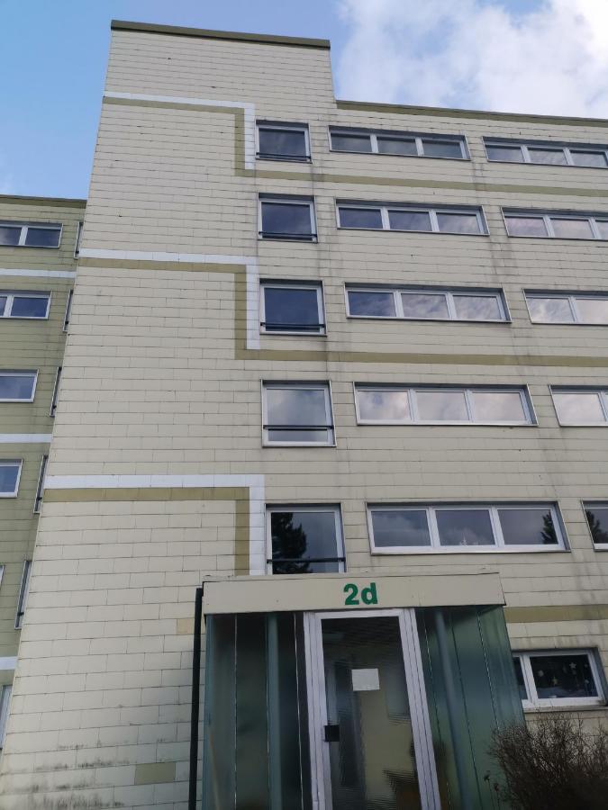 Ferienwohnung Schoene Wohnung 2D-Gebaeude Mit Mini-Garten Schönwalde Esterno foto