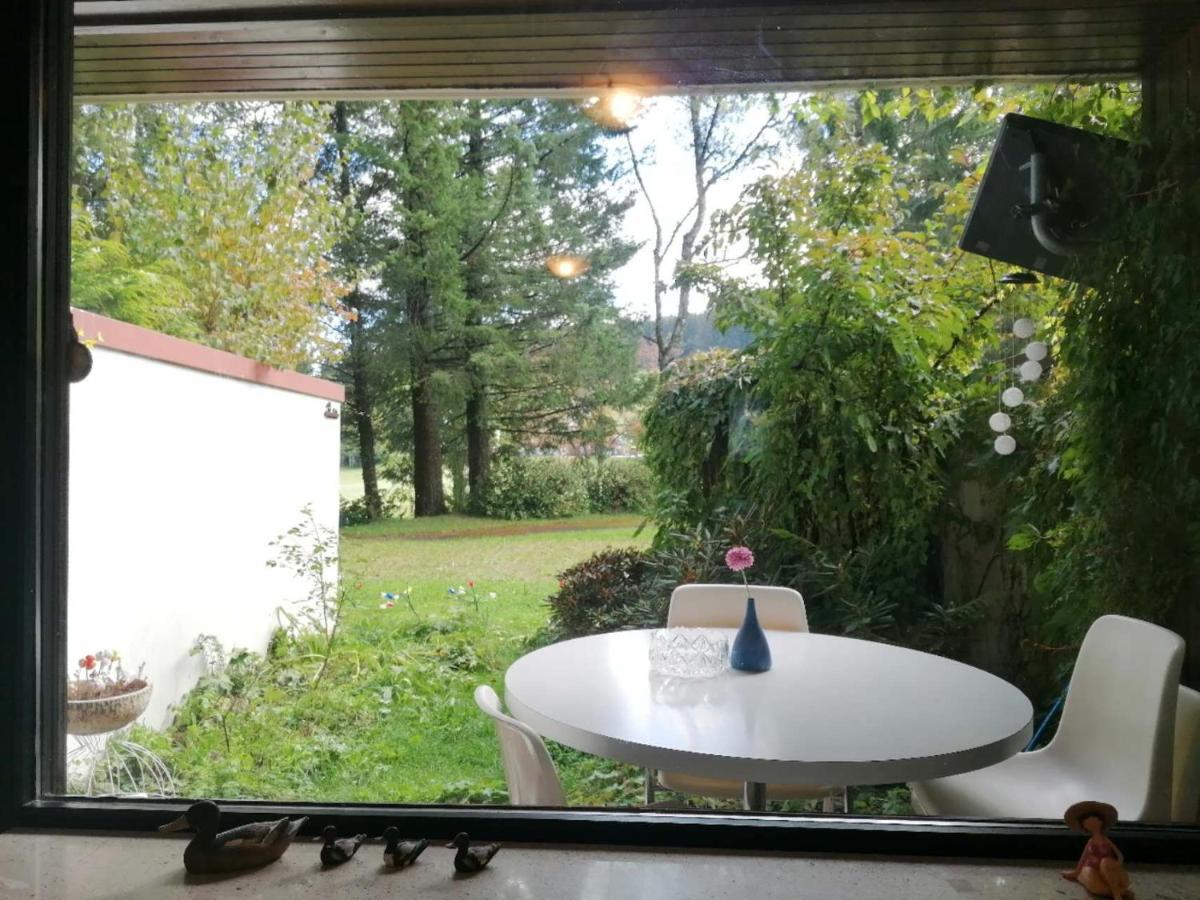 Ferienwohnung Schoene Wohnung 2D-Gebaeude Mit Mini-Garten Schönwalde Esterno foto